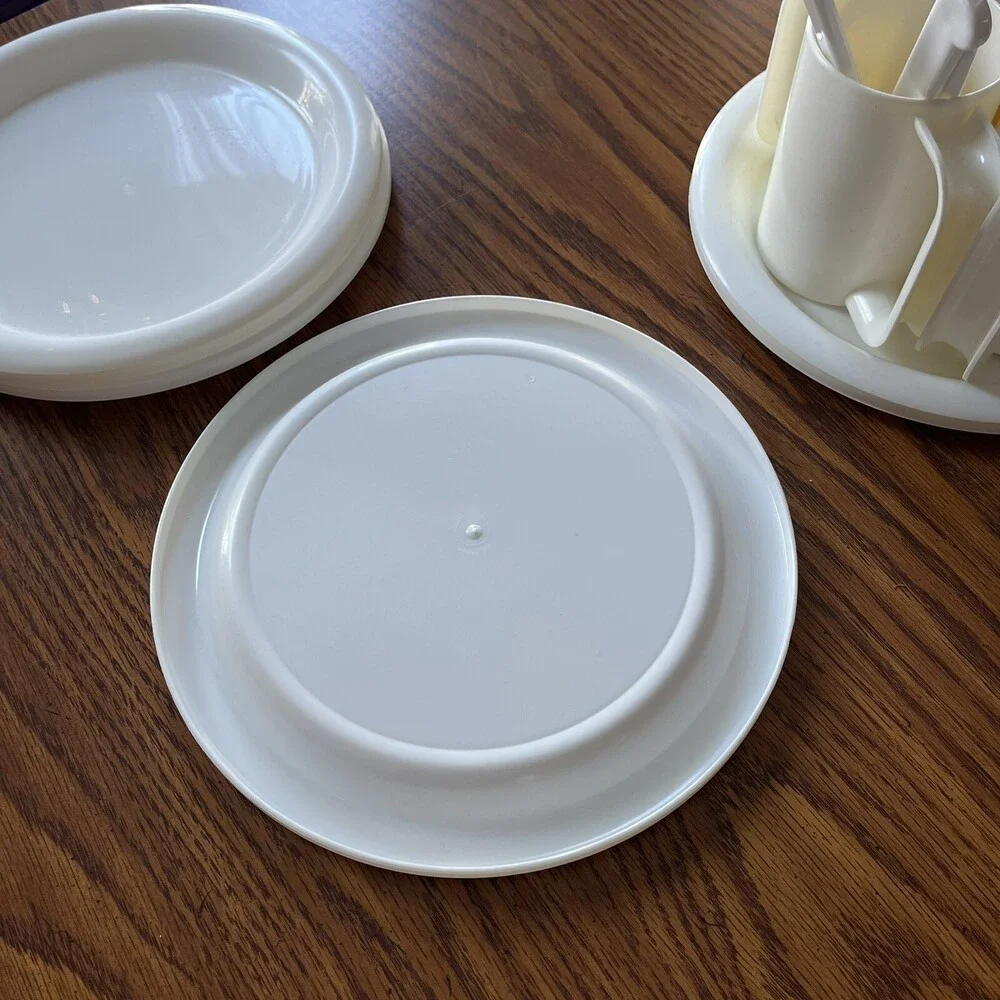 VTG 70s Picnic Camping Travel Set For 4 Heavy Duty White Plastic Acrylic Dishes
